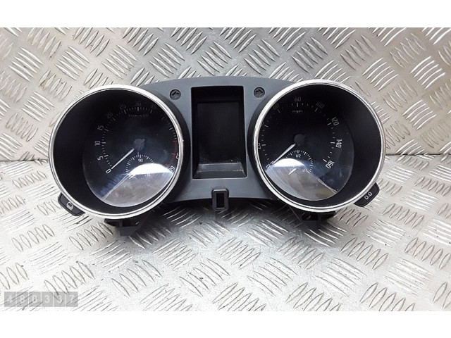 Панель приборов 5L0920940K   Skoda Yeti (5L)       