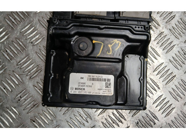 Блок управления двигателя 237106560S, 237106557S Dacia Lodgy