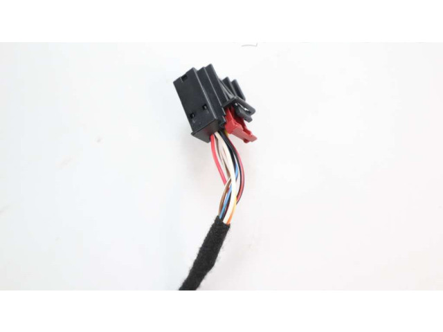 Зеркало электрическое Skoda Yeti (5L) 2009 - 2017 года