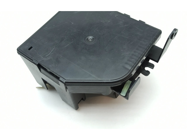 Блок предохранителей GJA3890AE, GJA3892AA Jaguar XJ X308