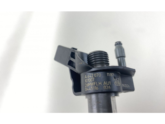 Vstřikovač 0445116025, A6420701187 Mercedes-Benz E C207 W207 OM 642.836