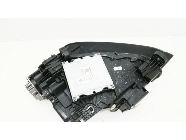 Передняя фара  