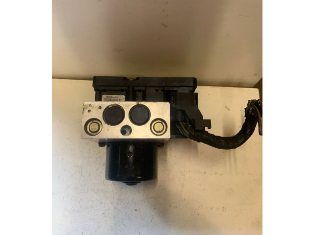 Блок АБС 8671224, 5WK84002   Volvo  V70  2000 - 2004 года