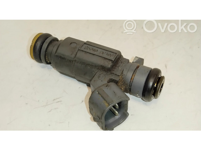 Vstřikovač 353102C100   Hyundai Genesis  pro benzínový motor 2.0  1039