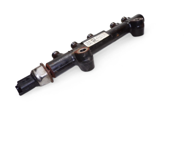 Топливная рампа 9807070880, 9664111780 Citroen C5 для двигателя 9H05 9HL