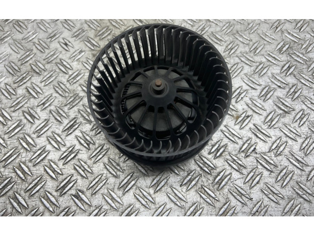 Вентилятор печки       Volvo V50