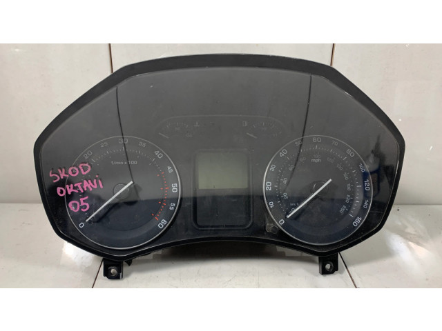 Панель приборов 1Z0920910D Skoda Octavia Mk2 (1Z)