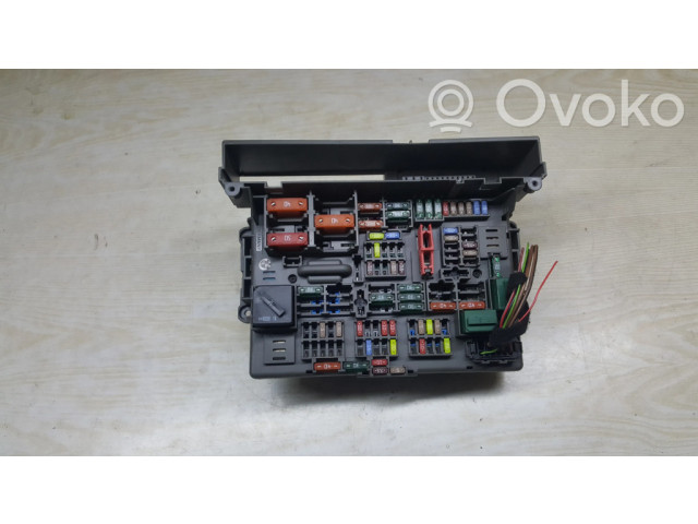 Pojistková skříňka 911944403, 40842391030101 BMW 1 E81 E87 2009