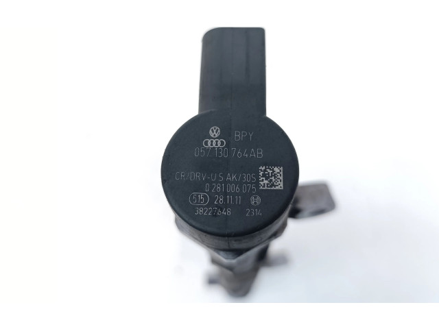 Vstřikovací lišta R03L125C, 057130764AB Volkswagen Tiguan CFF