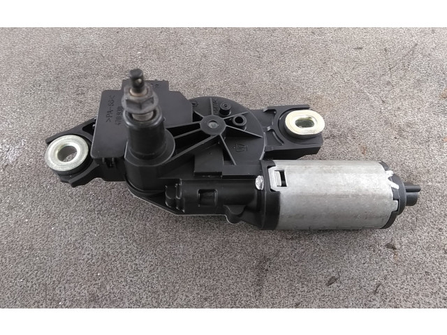 Моторчик заднего дворника 2K0955712D, 2K0955712D Volkswagen Caddy