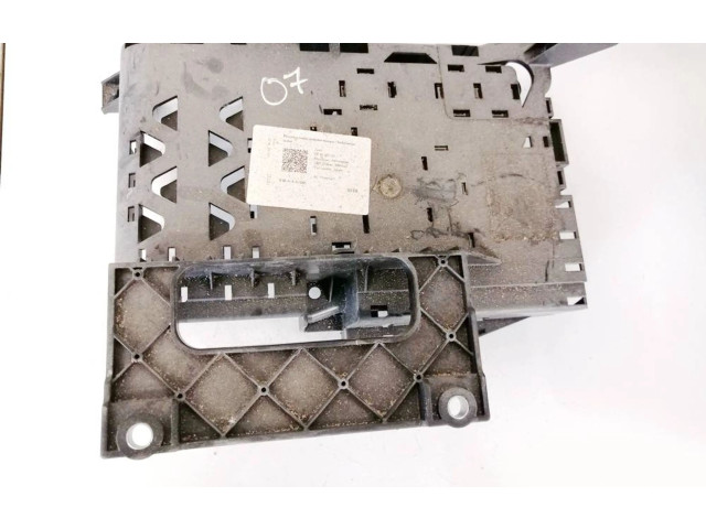 Pojistková skříňka 7l0937348c Audi Q7 4L 2007