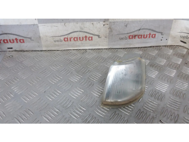 Передний поворотный фонарь