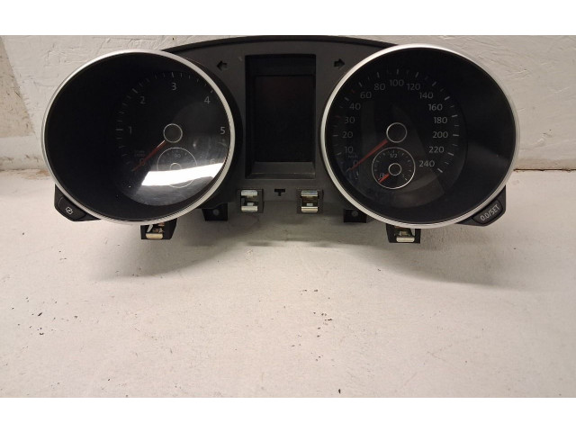 Панель приборов 5K0920871A Volkswagen Golf VI