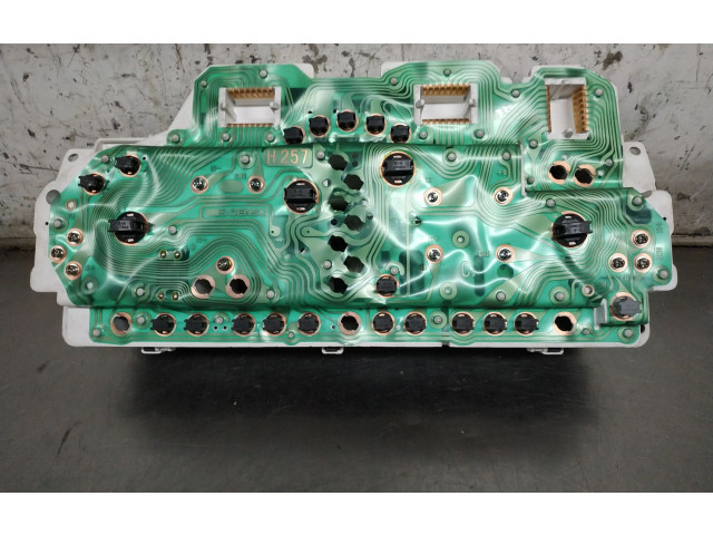 Панель приборов MR381828 Mitsubishi Galant