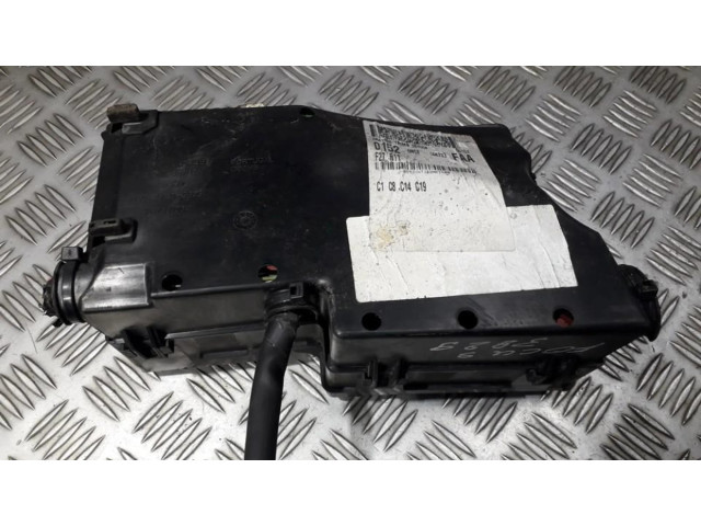 Блок предохранителей  3m5t14a067bc   Ford Focus    
