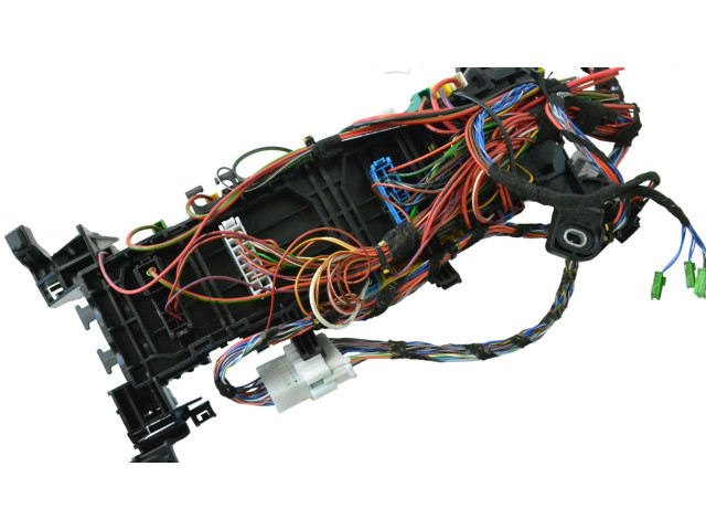 Блок предохранителей A2465400340 Mercedes-Benz A W176