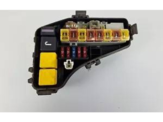 Блок предохранителей 9128576 Volvo S70 V70 V70 XC