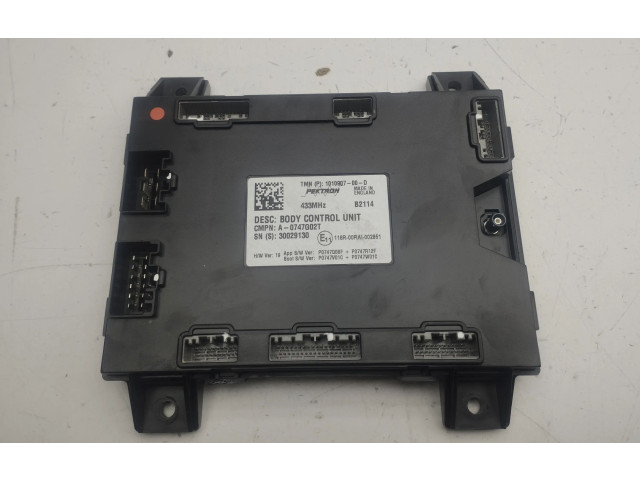 Блок комфорта 101090700D Tesla Model S