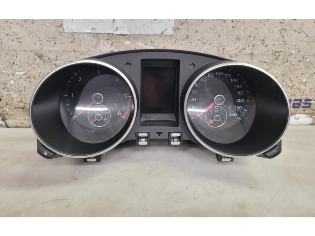 Панель приборов 5K0920872A, 5K0920872A Volkswagen Golf VI