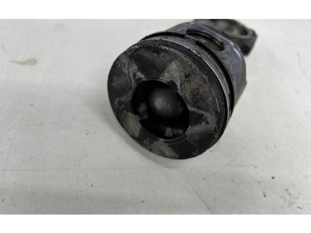 Поршень с шатуном K9KT766 K9KT766 Dacia Logan VAN