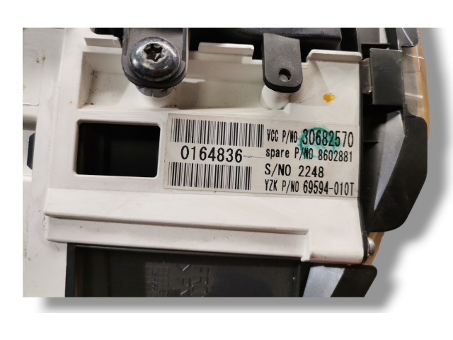 Přístrojová deska Volvo S40 2005 30682570, 8602881