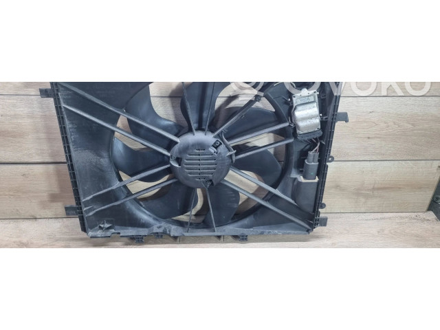 Вентилятор радиатора     A2049060212    Mercedes-Benz E C207 W207 