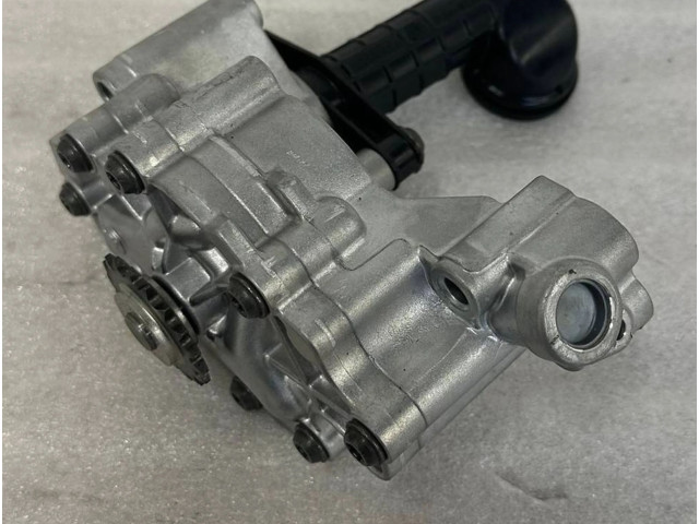 Масляный насос 9849231280, 72368351 Peugeot 3008 II