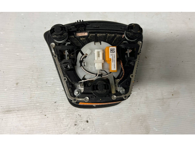 Подушка безопасности водителя 31418063 Volvo S60