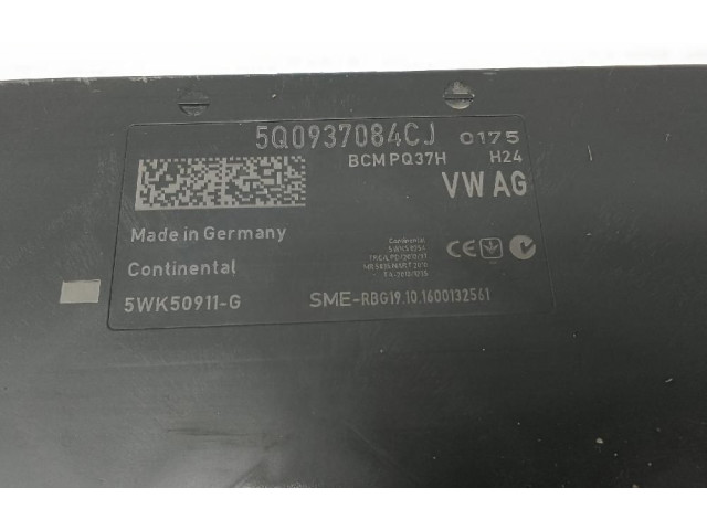 Блок комфорта 5Q0937084CJ Skoda Octavia Mk3 (5E)