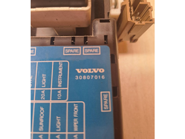 Pojistková skříňka 30807016 Volvo S40, V40 2002