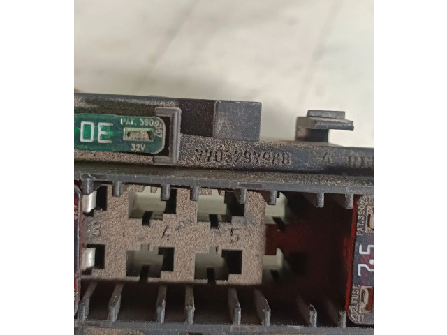 Форсунка 7703297988    Renault Scenic I   