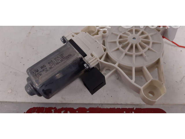 Передний двигатель механизма для подъема окон Audi e-tron - года 4K0959801, 5Q4959801B