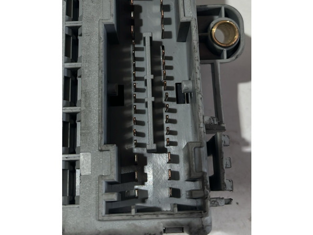 Блок предохранителей 51799306, 51799306   Fiat Idea    