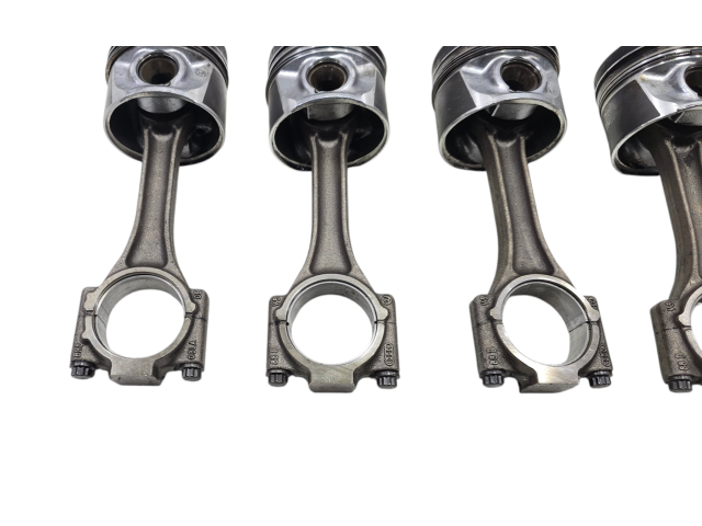  Поршень с шатуном  03L105401A, 03L105401A  Audi A1  