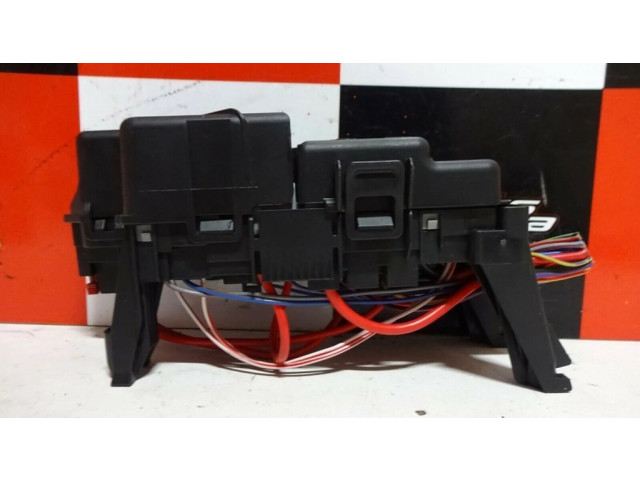 Блок предохранителей 31337663, DPN13800159HWB Volvo S60