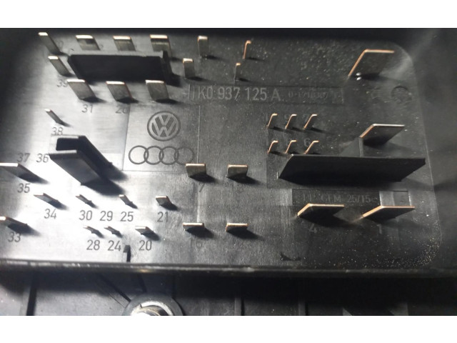 Блок предохранителей 1K0937125A   Audi A3 S3 8P    