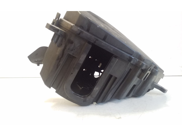 Блок предохранителей  31398001, 31499017   Volvo XC90    