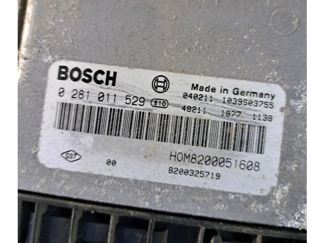 Řídící jednotka 8200325719, 1039S03755 Nissan Primastar 2004