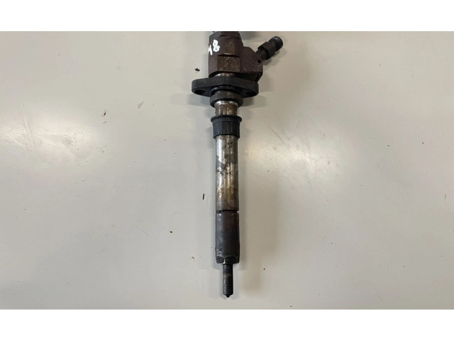 Форсунка 9657144580, 9657144580    Volvo V70  D 4204 T 