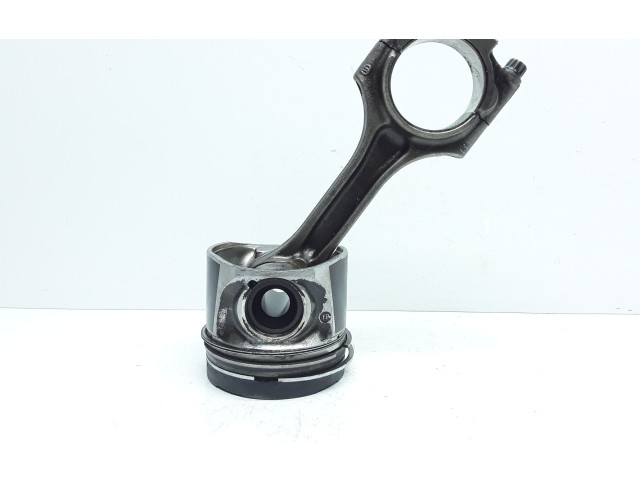 Поршень с шатуном 81L123 Volvo V70