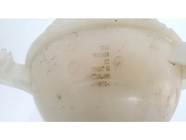 Расширительный бачок охлаждающей жидкости    