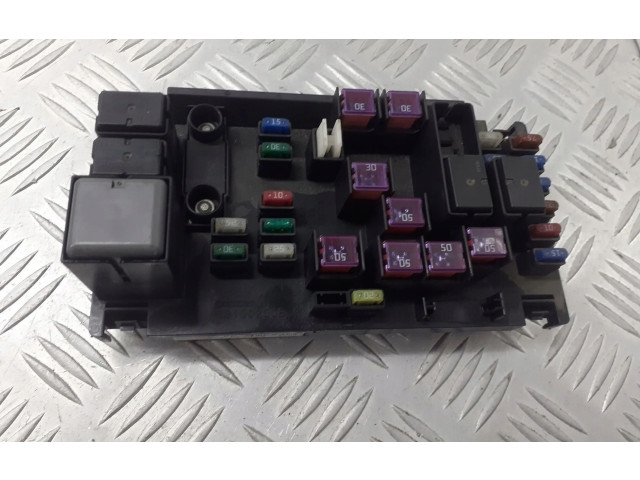 Блок предохранителей 82241SC020 Subaru Forester SH