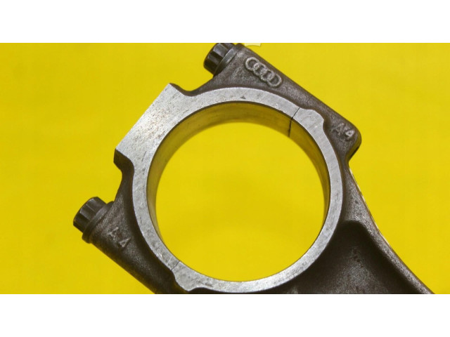  Поршень с шатуном  038G  Volkswagen Bora  