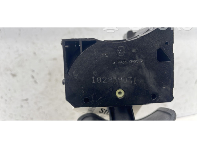 Ручка стеклоочистителей 6001551355 Dacia Logan I