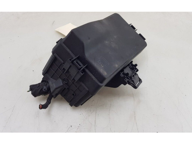 Блок предохранителей Audi A3 8Y