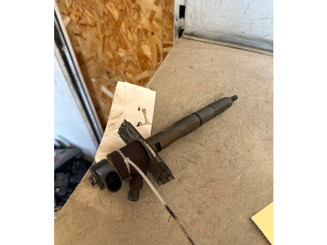 Vstřikovač 0445110158   Audi A8 S8 D3 4E     