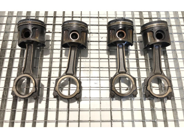 Поршень с шатуном 4HH Citroen Jumper