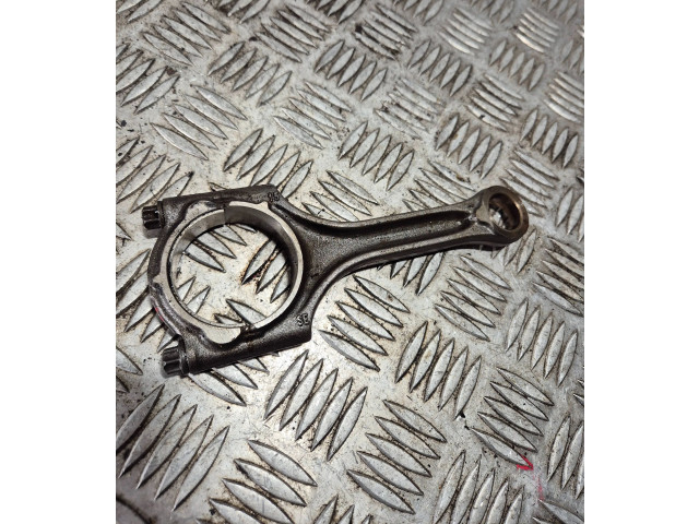 Шатун  B4204T11, 31401957    Volvo XC60  