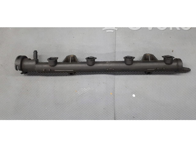 Топливная рампа 030133319L   Volkswagen Polo III 6N 6N2 6NF  