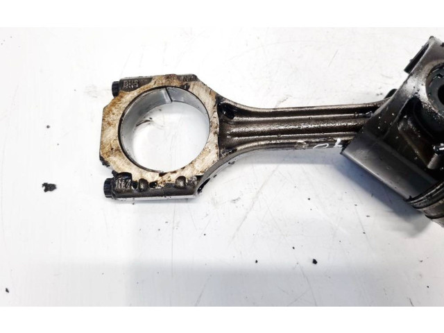  Поршень с шатуном    Volvo S80  